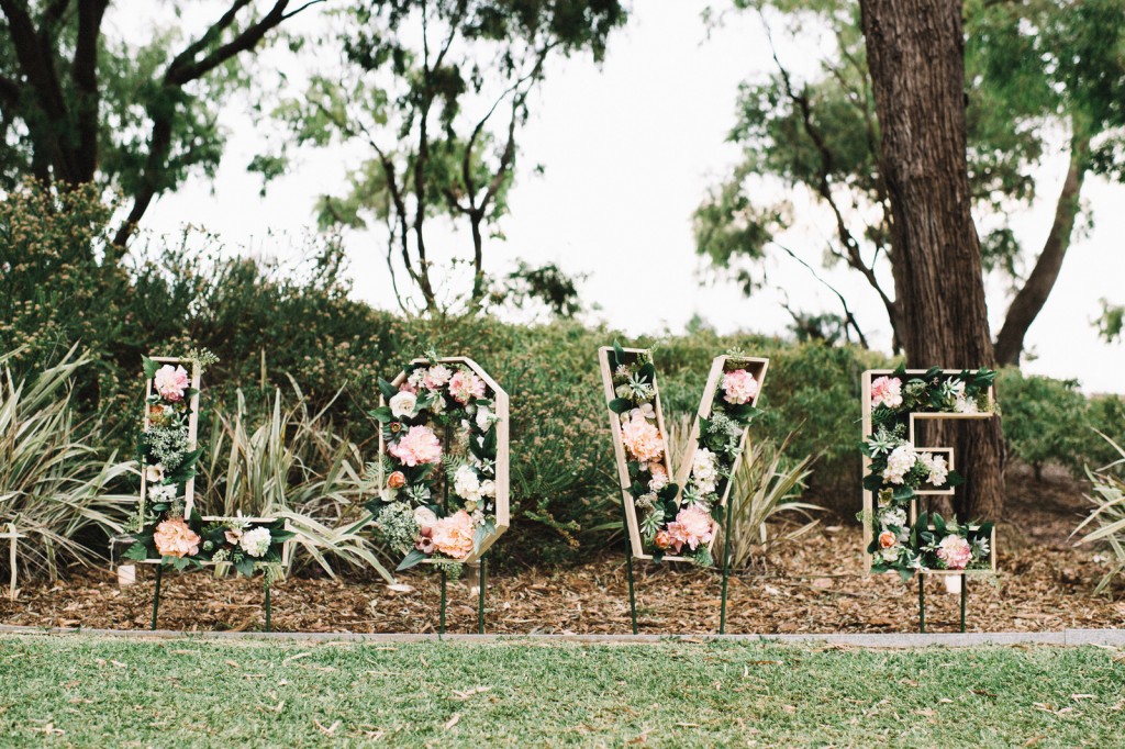 Matt+Michelle_Down south_Destination Wedding Photography-617HR