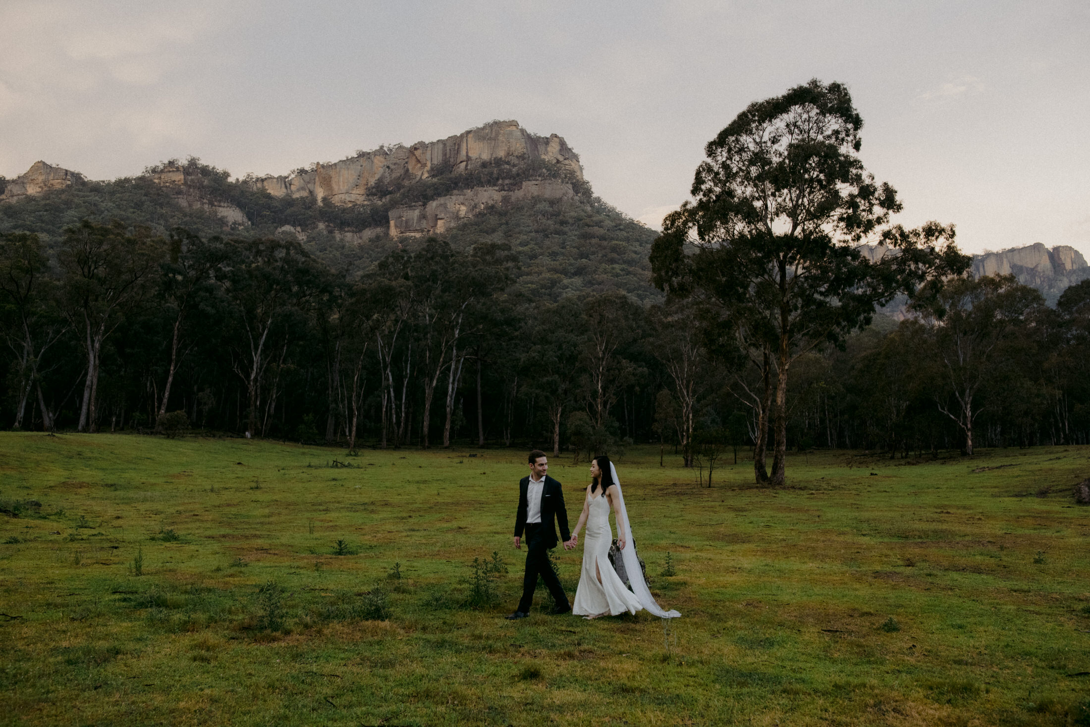 Wolgan Valley NSW elopement photography and video in the Blue Mountains