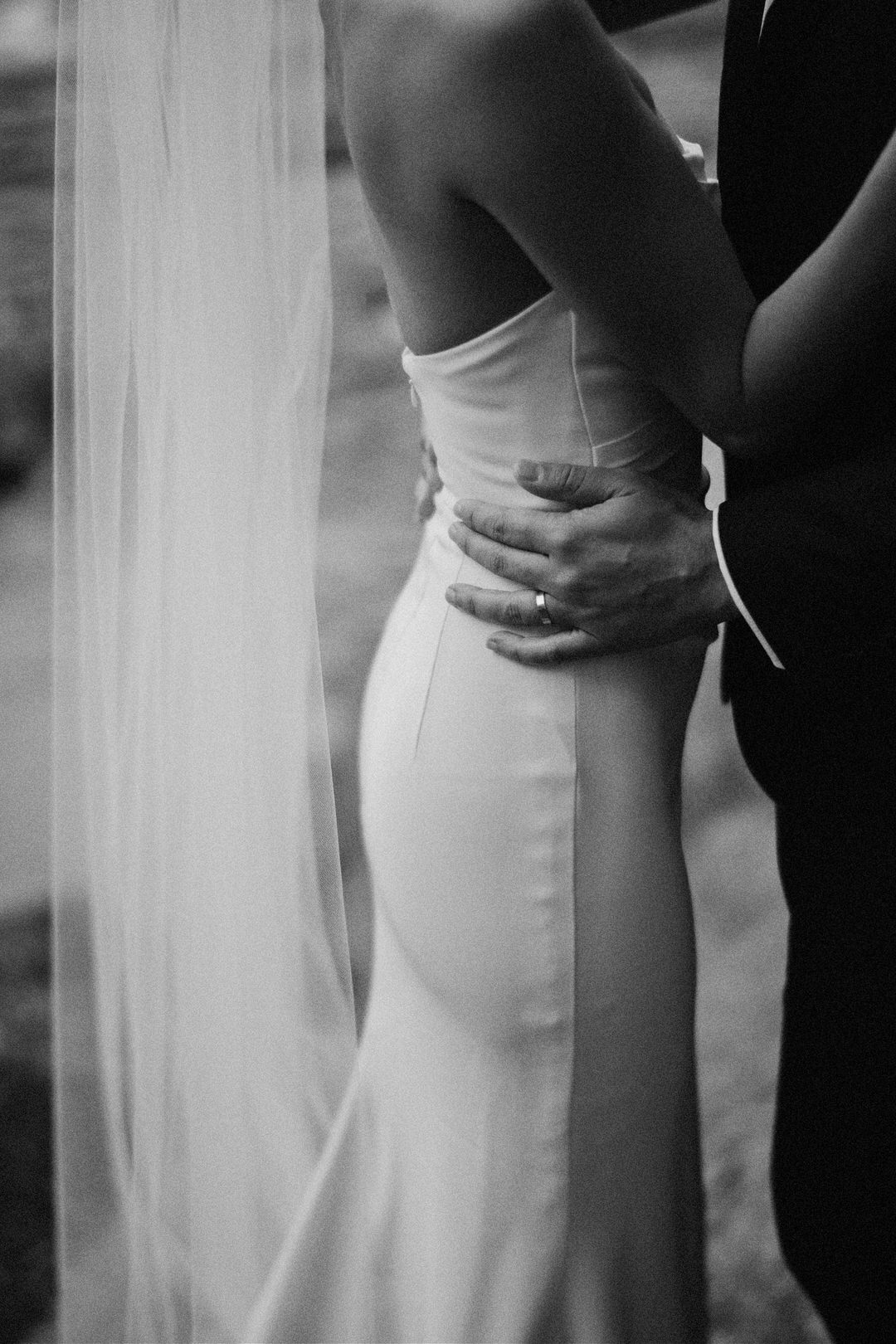 Black and white Margaret River elopement photography of Amelia and Brandon