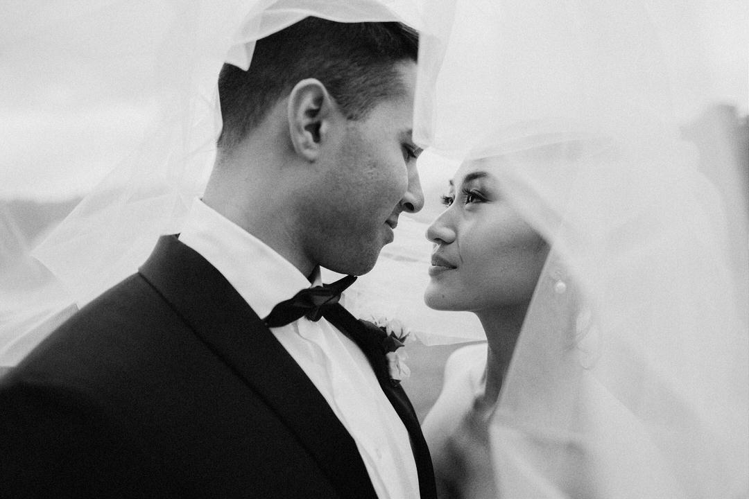 Black and white Margaret River elopement photography of Amelia and Brandon