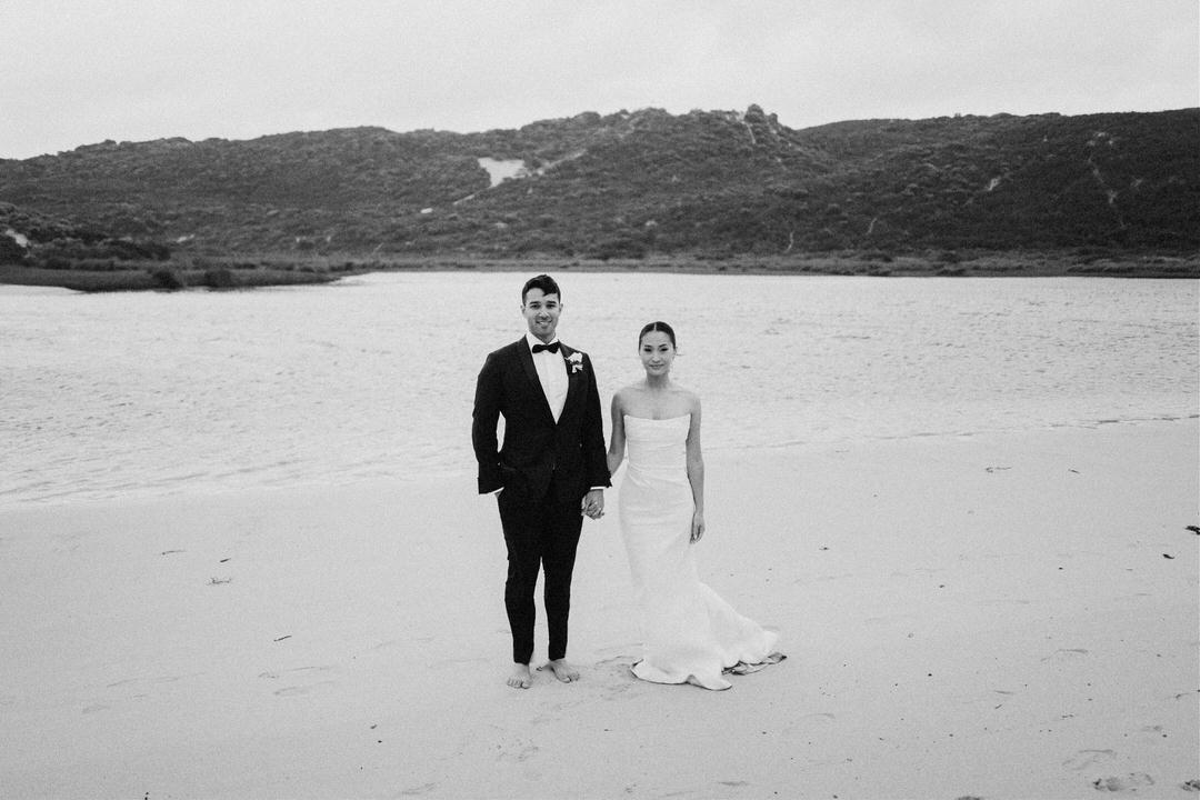Black and white Margaret River elopement photography of Amelia and Brandon