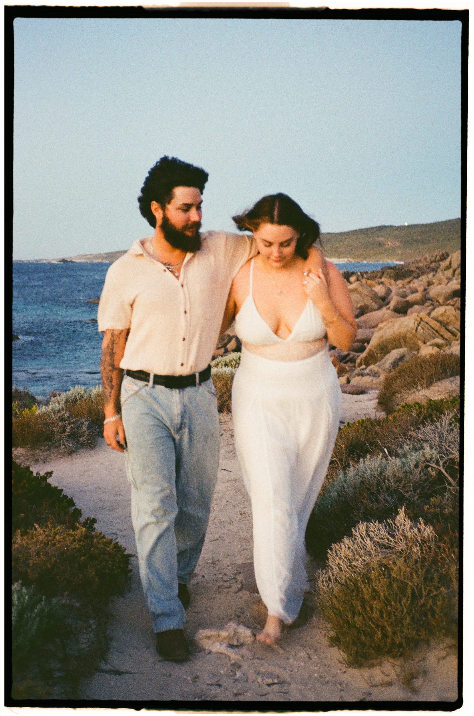 Emotional surprise proposal at Sugarloaf Rock captured on film